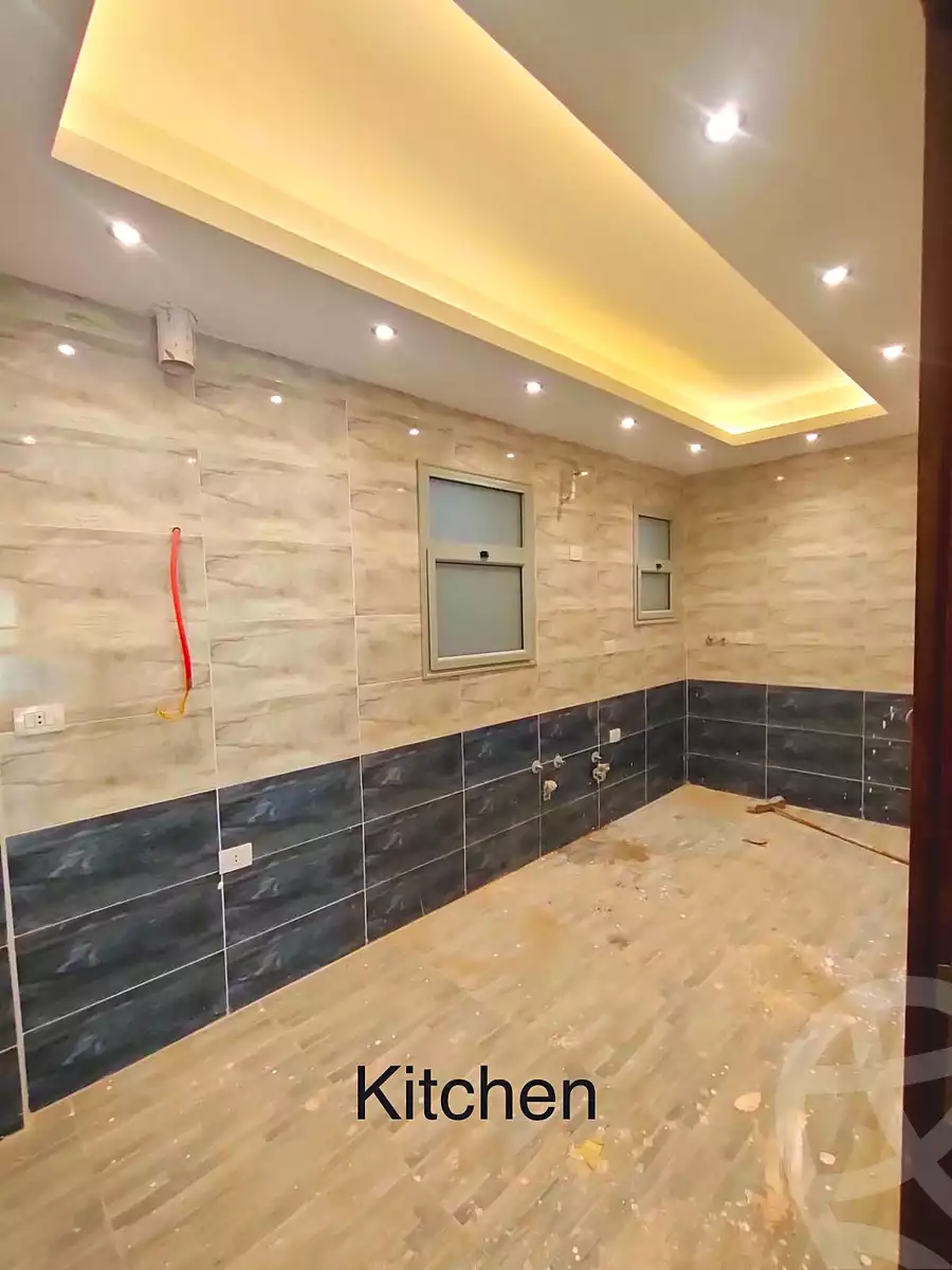 https://aqarmap.com.eg/ar/listing/7134735-for-sale-cairo-new-cairo-compounds-mountain-view-hyde-park