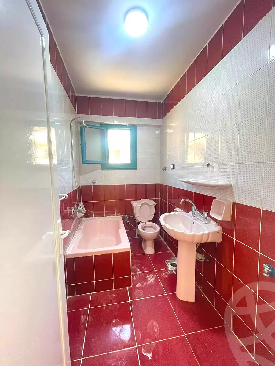 https://aqarmap.com.eg/ar/listing/7134783-for-sale-alexandria-al-agamy-shataa-el-nakheel