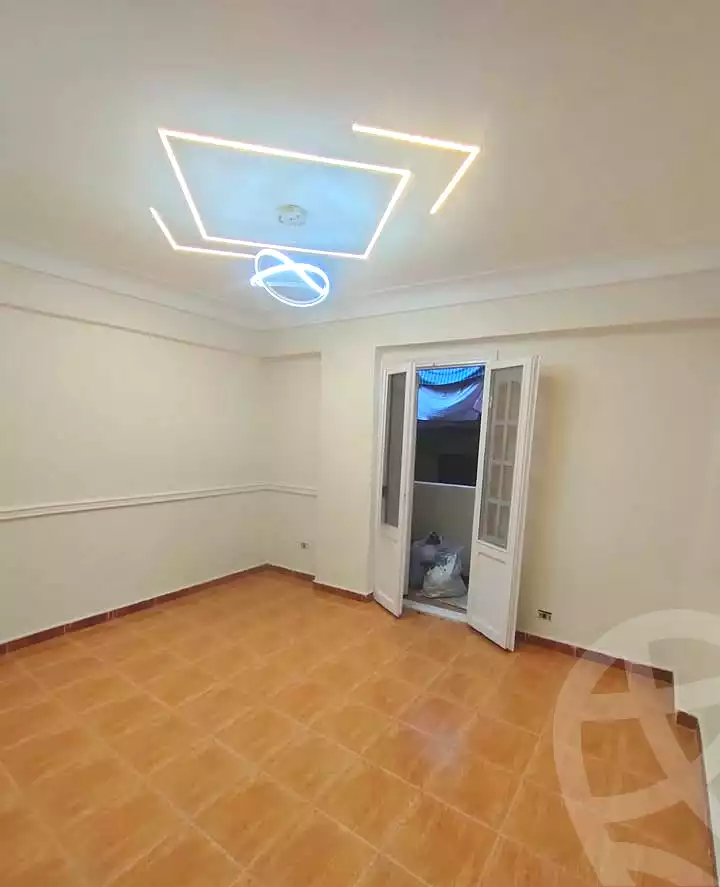 https://aqarmap.com.eg/ar/listing/7134824-for-sale-alexandria-lsywf-el-falki