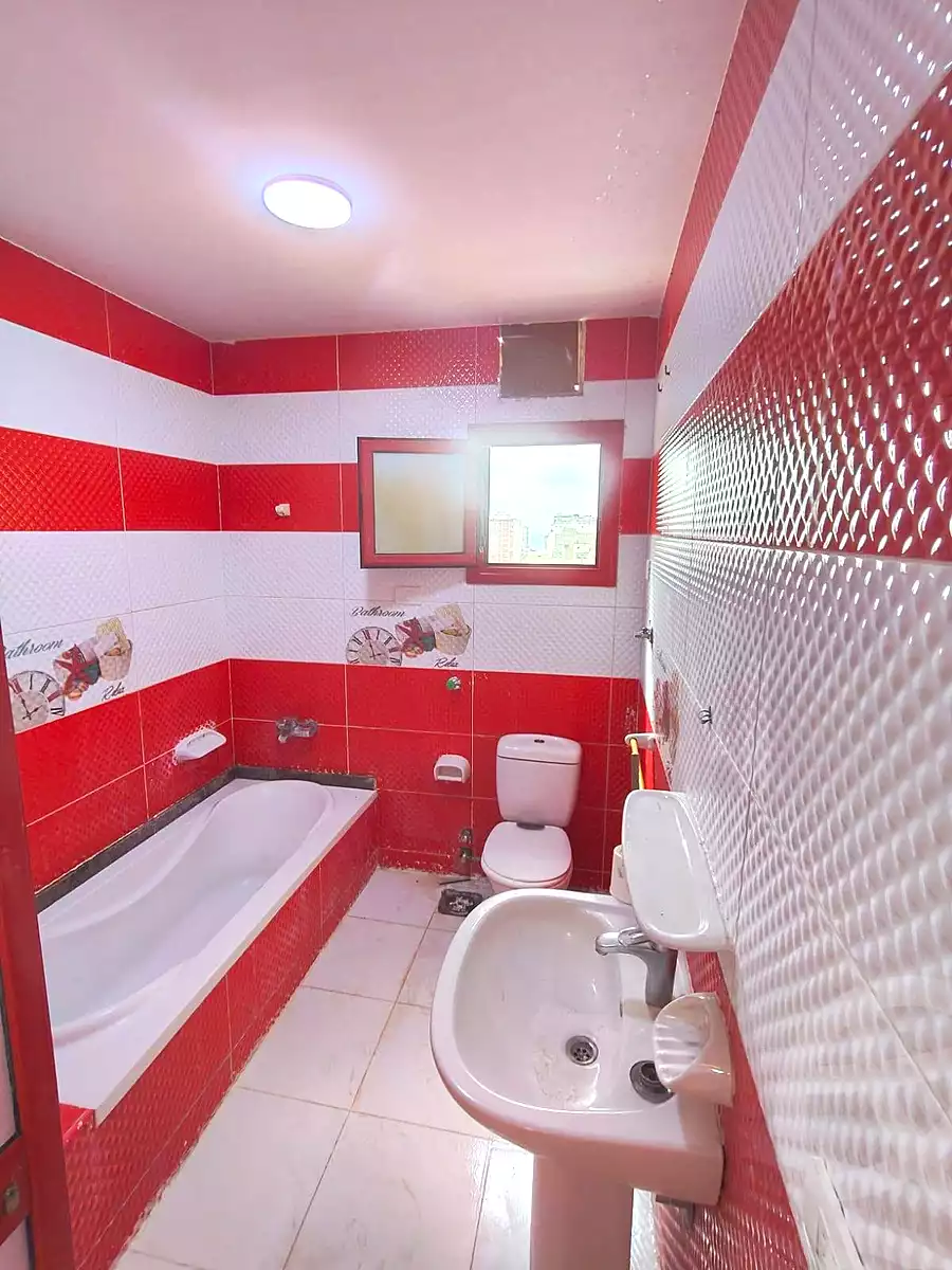 https://aqarmap.com.eg/ar/listing/7135054-for-sale-alexandria-sydy-bshr-sydy-bshr-bhry-khalil-hamada-st