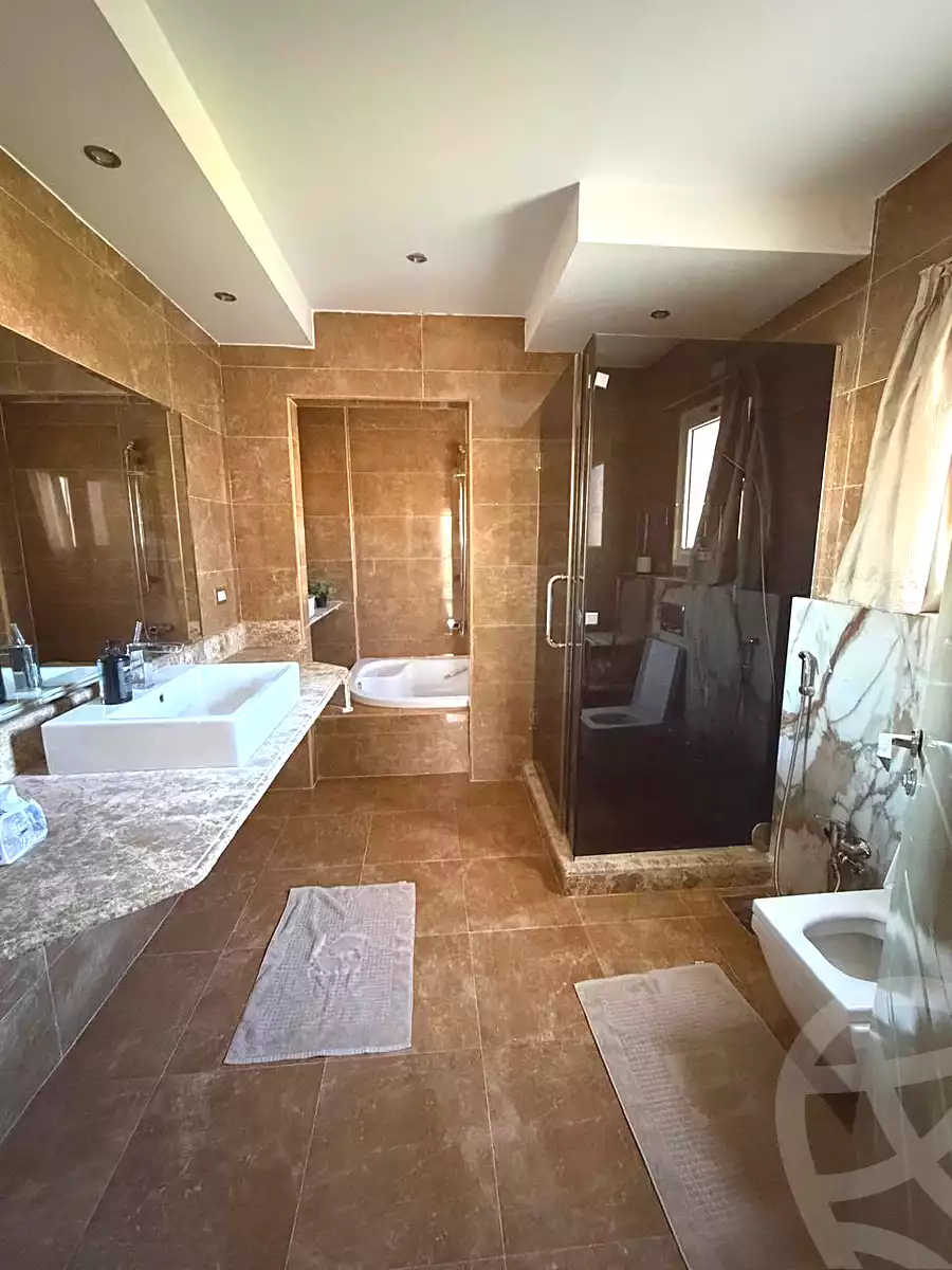 https://aqarmap.com.eg/ar/listing/7135349-for-sale-cairo-el-sheikh-zayed-city-compounds-greens