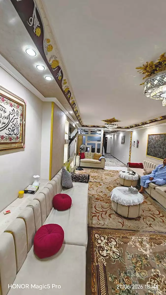 https://aqarmap.com.eg/ar/listing/7135594-for-sale-cairo-helwan-helwan-el-sharkeya-abd-el-rahman-pasha-st