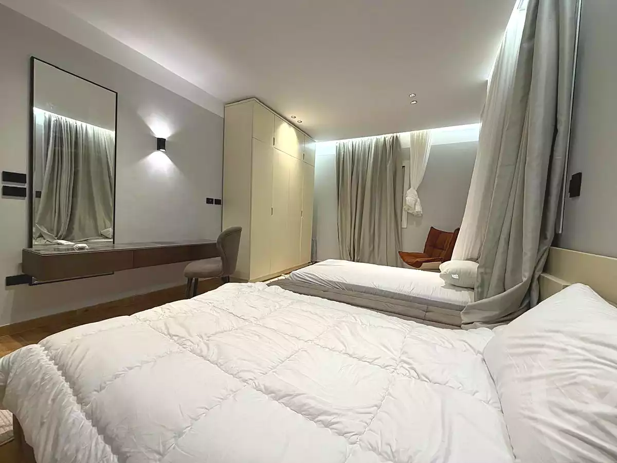 https://aqarmap.com.eg/ar/listing/7136113-for-sale-cairo-new-cairo-ganob-el-akadamiya-south-academy-a-el-noaman-ibn-bashir-st