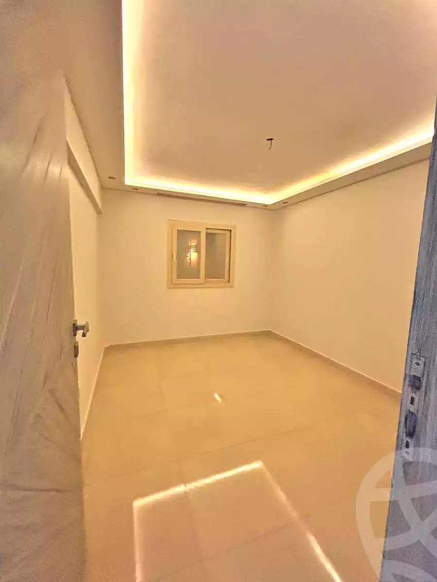https://aqarmap.com.eg/ar/listing/7136384-for-rent-cairo-new-cairo-ganob-el-akadamiya-south-academy-h-amr-ibn-el-ass-st