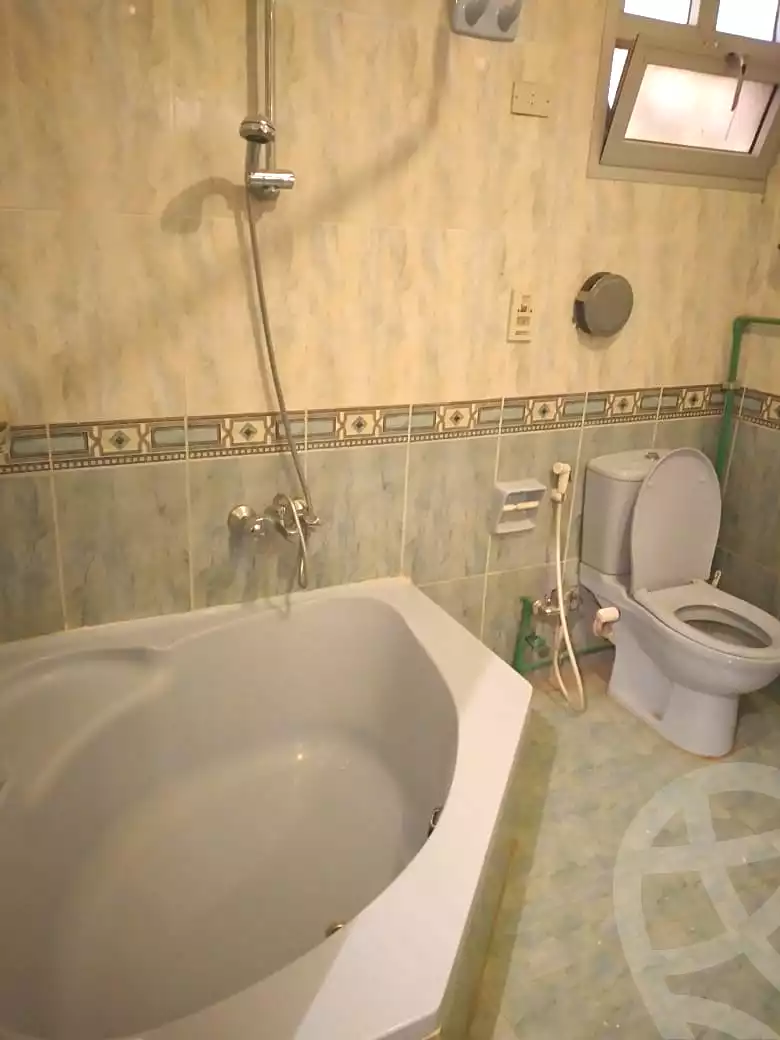 https://aqarmap.com.eg/ar/listing/7137977-for-sale-cairo-6th-of-october-el-ahyaa-neighborhood-2nd-el-saadany-st
