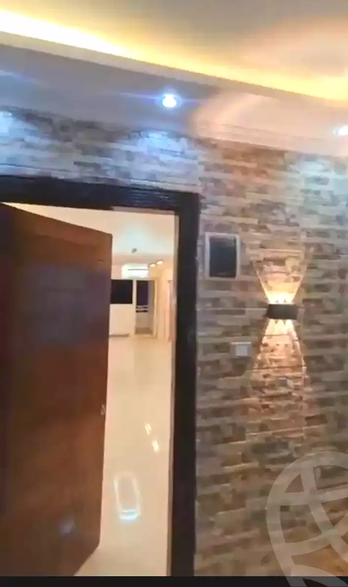 https://aqarmap.com.eg/ar/listing/7139018-for-sale-alexandria-sydy-bshr-shr-mlk-hfny