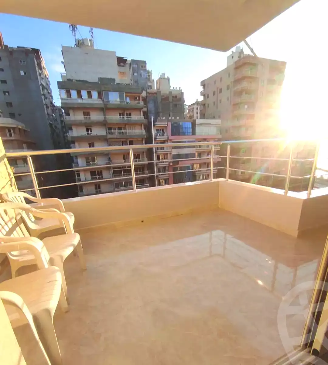 https://aqarmap.com.eg/ar/listing/7139097-for-sale-alexandria-el-asafra-shr-45