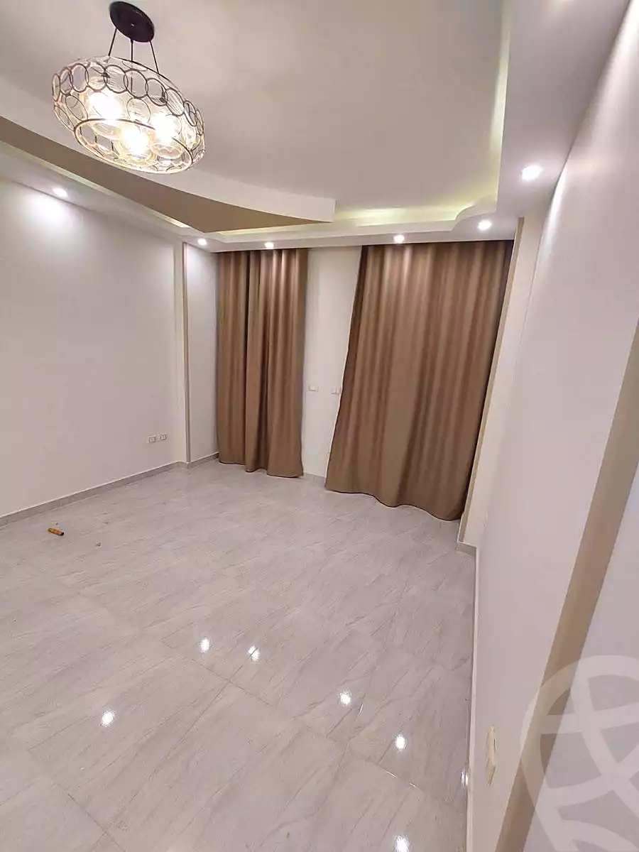 https://aqarmap.com.eg/ar/listing/7139388-for-sale-cairo-helwan-helwan-el-sharkeya-saleh-sobhy-st