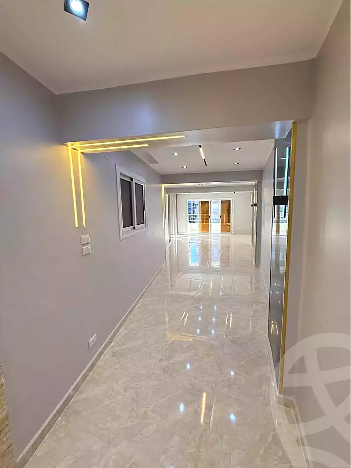 https://aqarmap.com.eg/ar/listing/7139923-for-sale-alexandria-el-asafra-shr-45