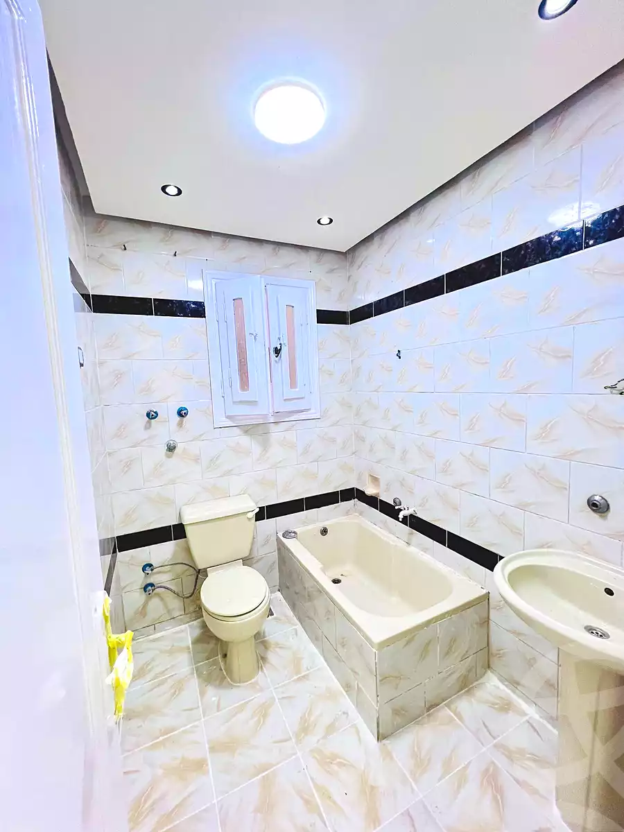 https://aqarmap.com.eg/en/listing/7140187-for-sale-alexandria-al-agamy-shataa-el-nakheel