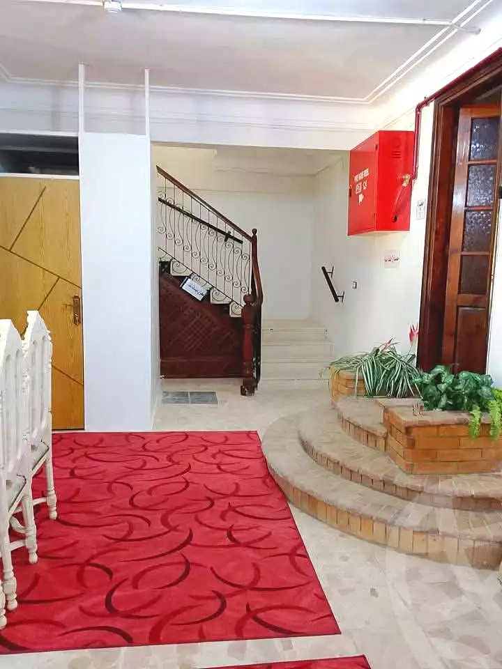 https://aqarmap.com.eg/ar/listing/7140173-for-rent-alexandria-al-agamy-lbytsh