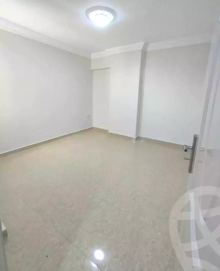 https://aqarmap.com.eg/en/listing/7140249-for-sale-alexandria-lsywf-el-falki