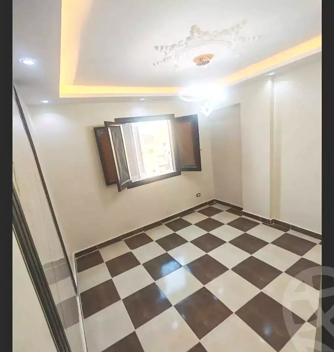 https://aqarmap.com.eg/en/listing/7140414-for-sale-alexandria-al-agamy-el-hanouvel-trablose-st