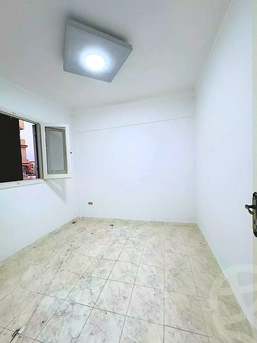 https://aqarmap.com.eg/en/listing/7140426-for-sale-alexandria-al-agamy-shataa-el-nakheel
