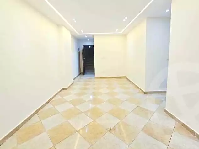https://aqarmap.com.eg/ar/listing/7107947-for-sale-alexandria-el-asafra-shr-45