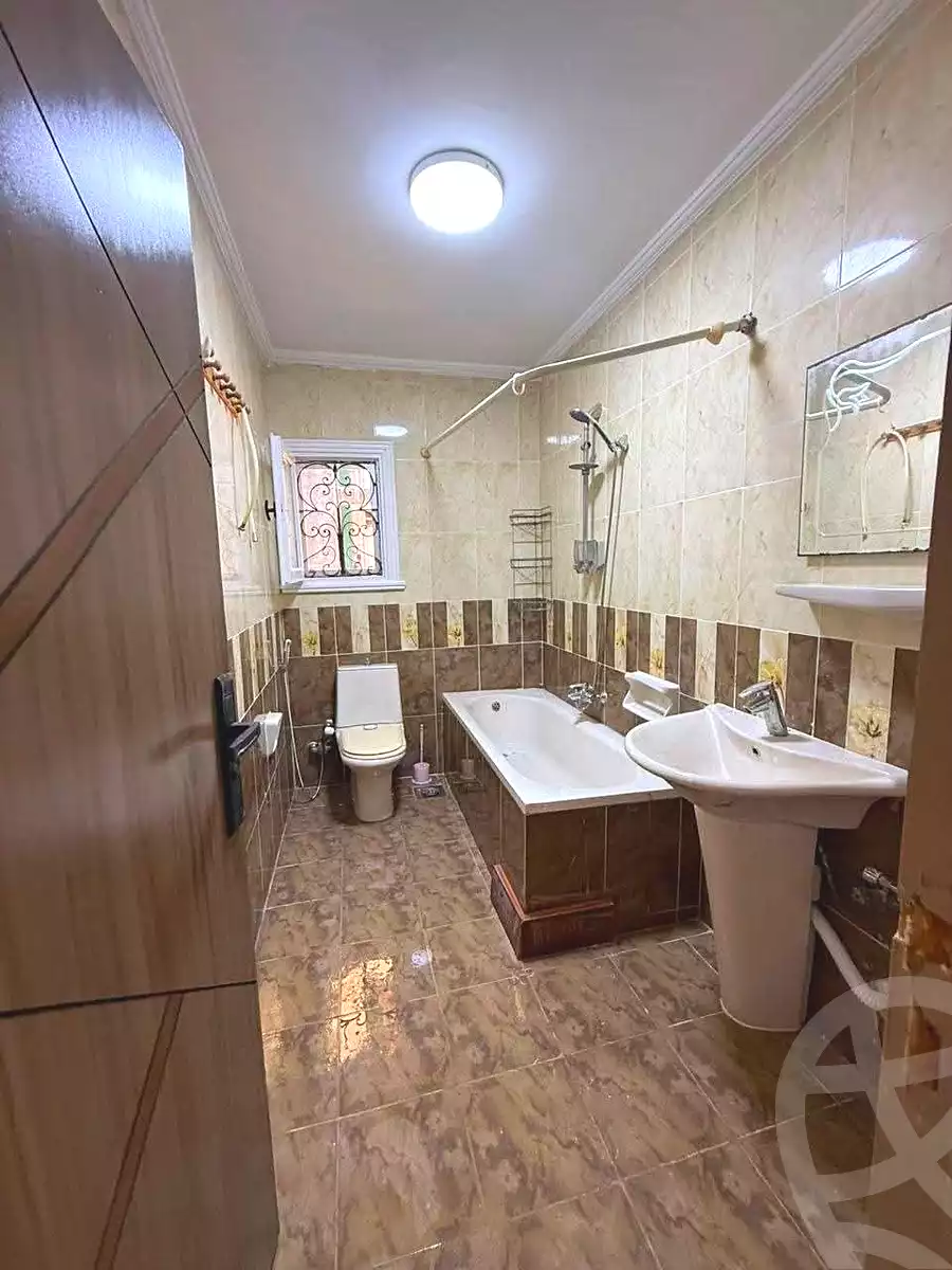 https://aqarmap.com.eg/ar/listing/7140968-for-sale-alexandria-sydy-bshr-sydy-bshr-bhry-mohamed-el-srafi-st.