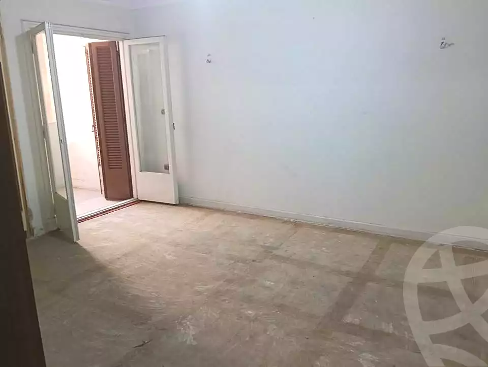 https://aqarmap.com.eg/ar/listing/7141016-for-sale-alexandria-ganaklis