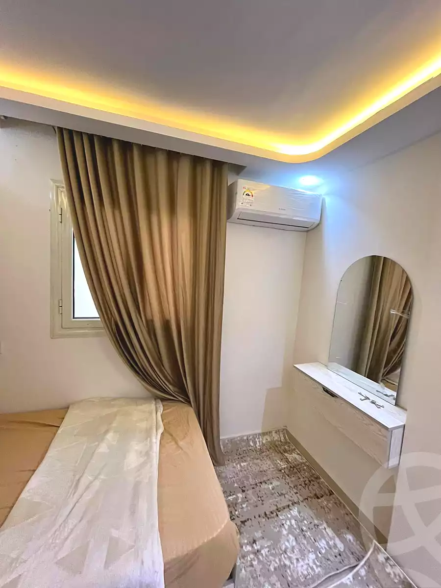 https://aqarmap.com.eg/ar/listing/7141260-for-sale-cairo-6th-of-october-el-ahyaa-neighborhood-1st-eighth-neighborhood