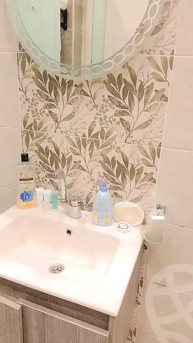 https://aqarmap.com.eg/en/listing/7141483-for-rent-cairo-el-sheikh-zayed-city-el-hay-el-khames
