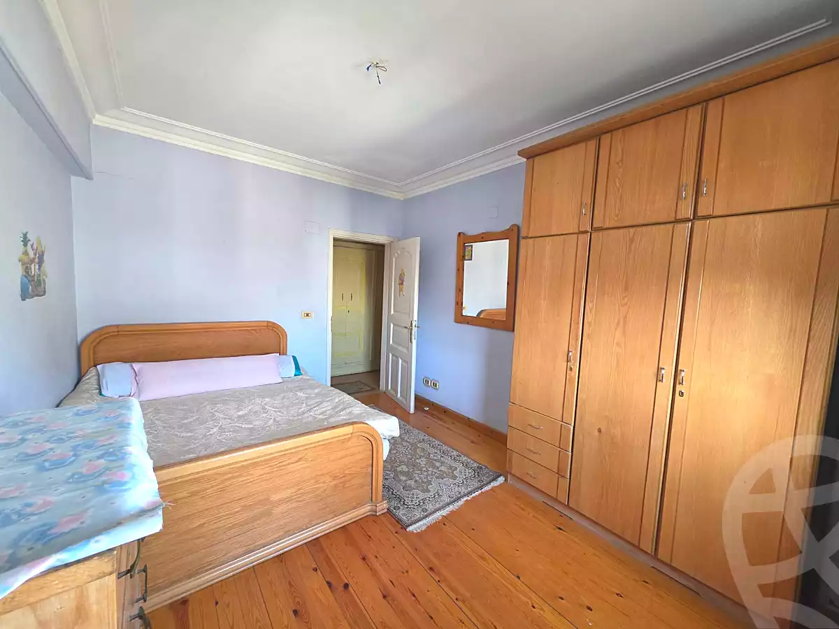https://aqarmap.com.eg/ar/listing/7141540-for-rent-cairo-6th-of-october-el-hay-el-motamyz-first-touristic-village-el-shaheed-mohammed-abdul-latif-alshimi-st