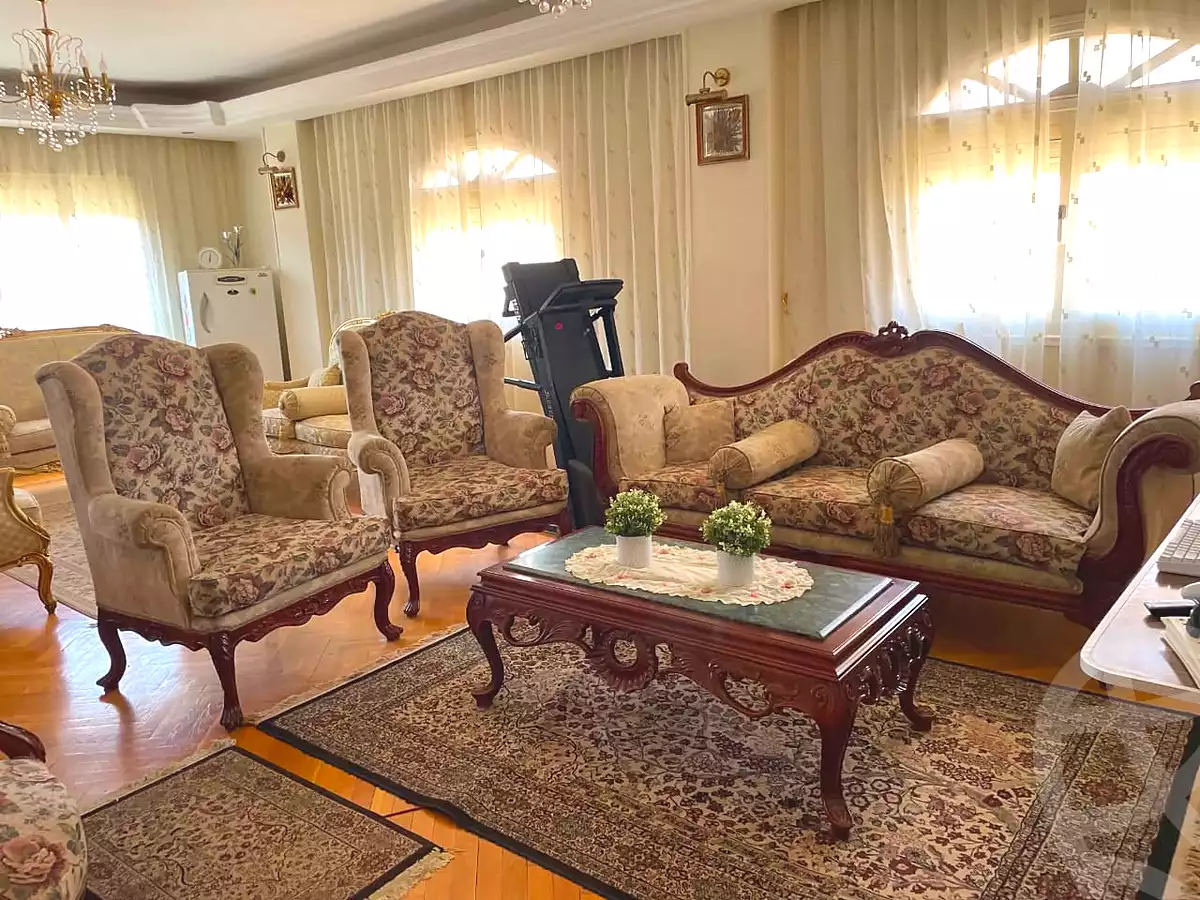 https://aqarmap.com.eg/ar/listing/7141540-for-rent-cairo-6th-of-october-el-hay-el-motamyz-first-touristic-village-el-shaheed-mohammed-abdul-latif-alshimi-st
