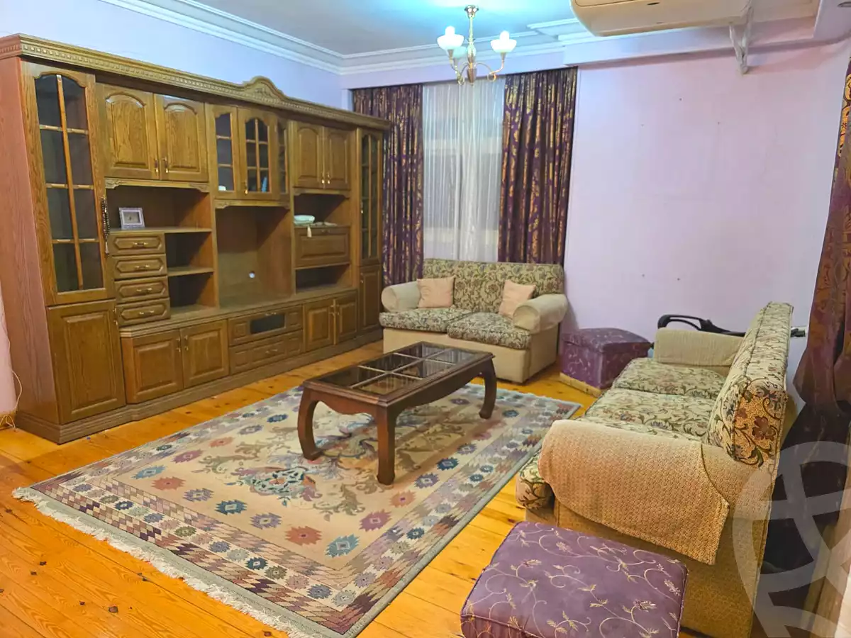 https://aqarmap.com.eg/ar/listing/7141540-for-rent-cairo-6th-of-october-el-hay-el-motamyz-first-touristic-village-el-shaheed-mohammed-abdul-latif-alshimi-st