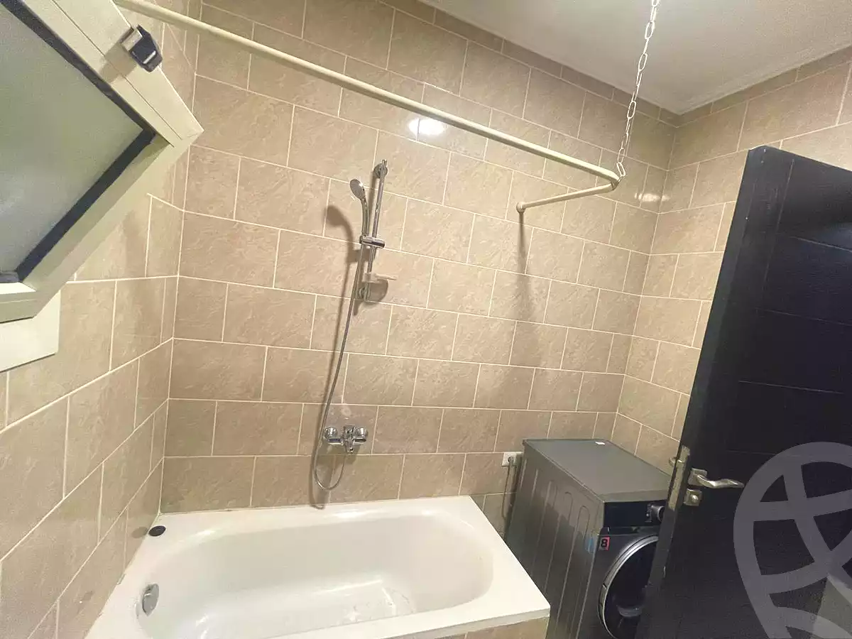 https://aqarmap.com.eg/ar/listing/7141691-for-rent-cairo-el-sheikh-zayed-city-compounds-dh-drys