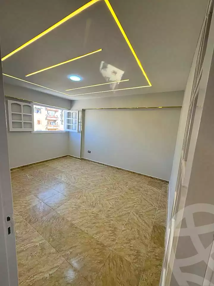 https://aqarmap.com.eg/ar/listing/7141736-for-sale-alexandria-el-asafra-shr-45