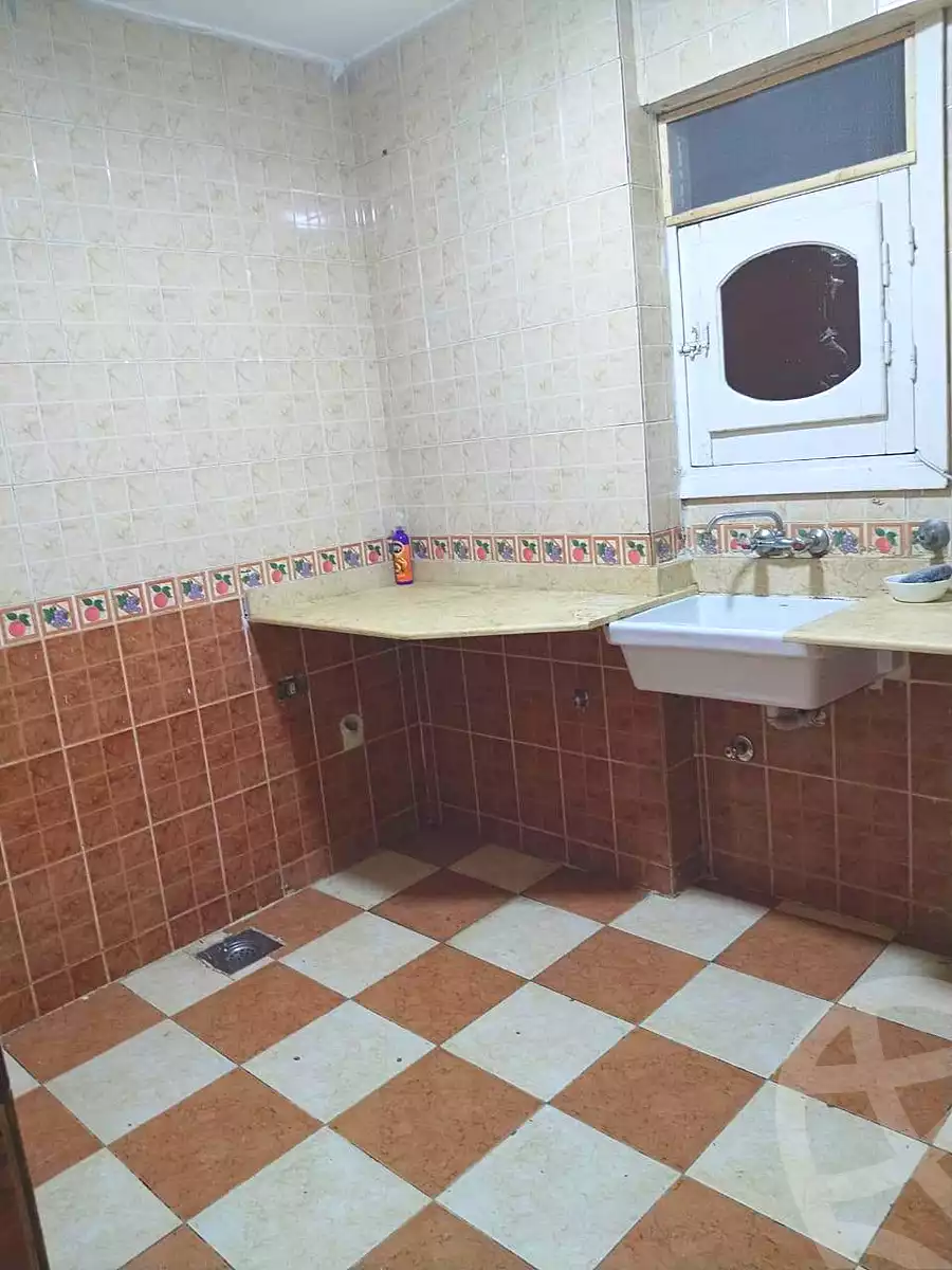 https://aqarmap.com.eg/ar/listing/7141757-for-rent-alexandria-sydy-bshr-sydy-bshr-bhry-shr-mhmwd-l-yswy