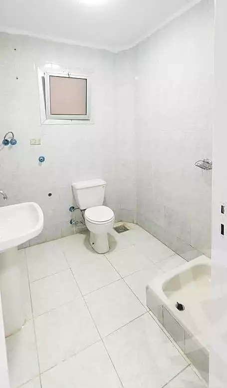 https://aqarmap.com.eg/ar/listing/7141764-for-sale-alexandria-al-agamy-shataa-el-nakheel