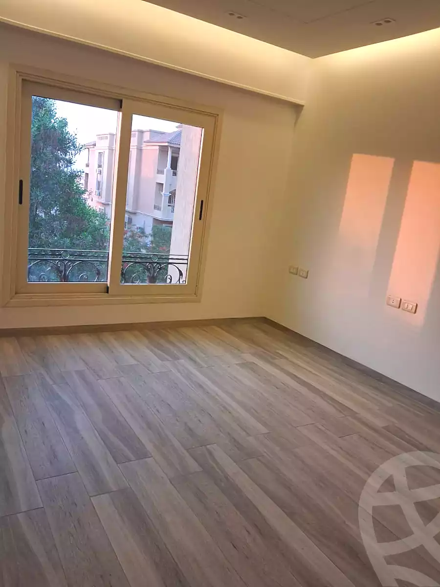 https://aqarmap.com.eg/ar/listing/7141815-for-rent-cairo-el-sheikh-zayed-city-compounds-el-khamayel