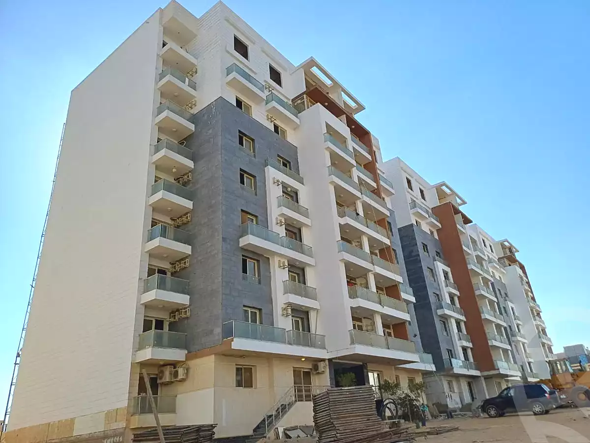 https://aqarmap.com.eg/en/listing/7141874-for-sale-cairo-new-administrative-capital-r7-oia