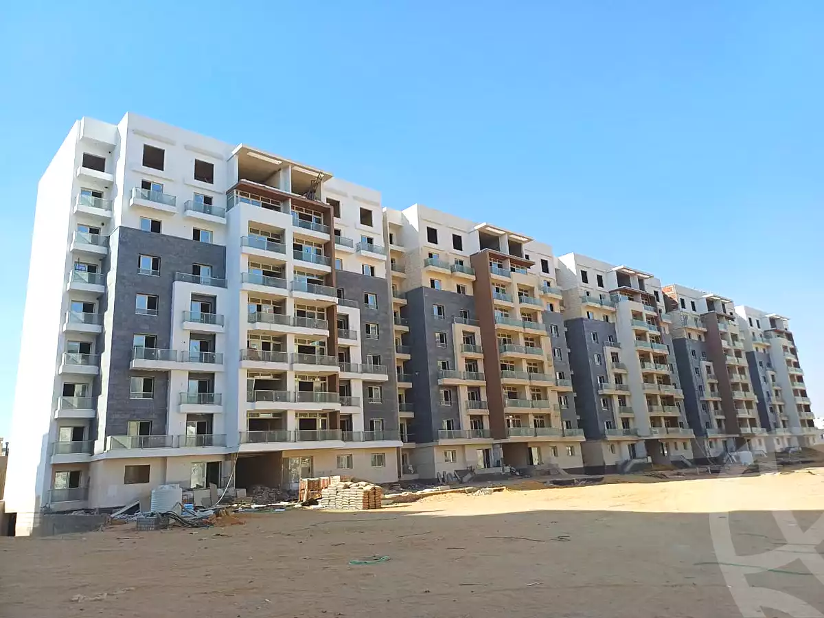 https://aqarmap.com.eg/en/listing/7141874-for-sale-cairo-new-administrative-capital-r7-oia