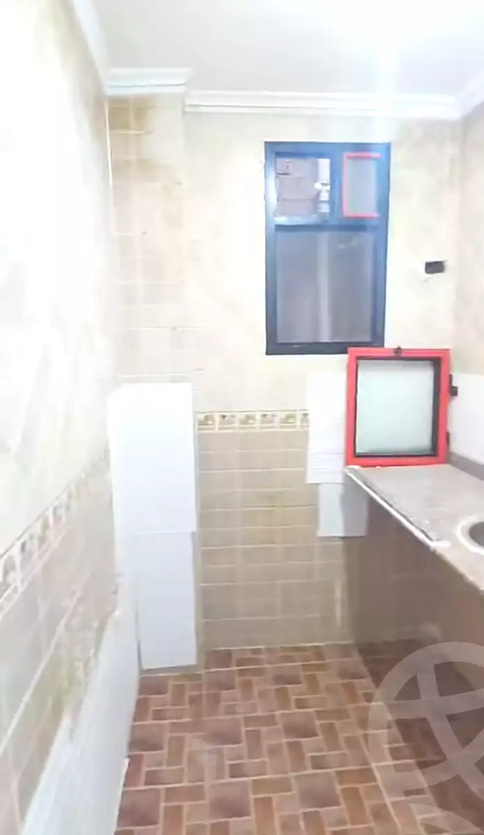 https://aqarmap.com.eg/ar/listing/7141995-for-sale-alexandria-el-asafra-shr-45