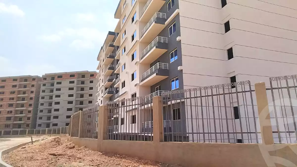 https://aqarmap.com.eg/en/listing/7142044-for-sale-cairo-new-administrative-capital-r7-kmbwnd-stw