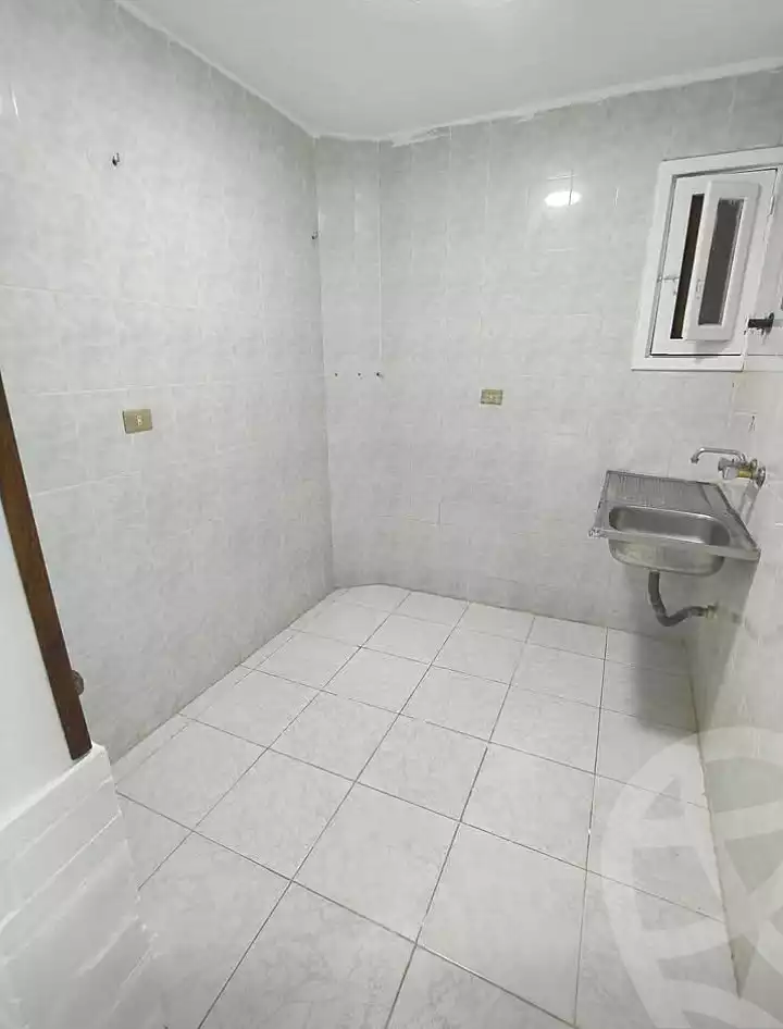 https://aqarmap.com.eg/ar/listing/7142181-for-sale-alexandria-al-agamy-shataa-el-nakheel