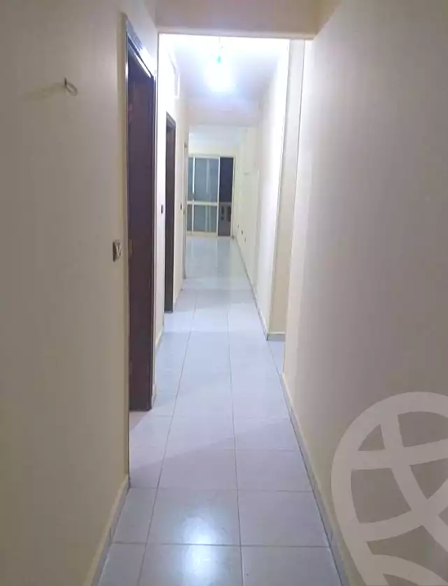 https://aqarmap.com.eg/ar/listing/7142997-for-sale-cairo-faisal-kafr-tohormos-queen-nazli-st