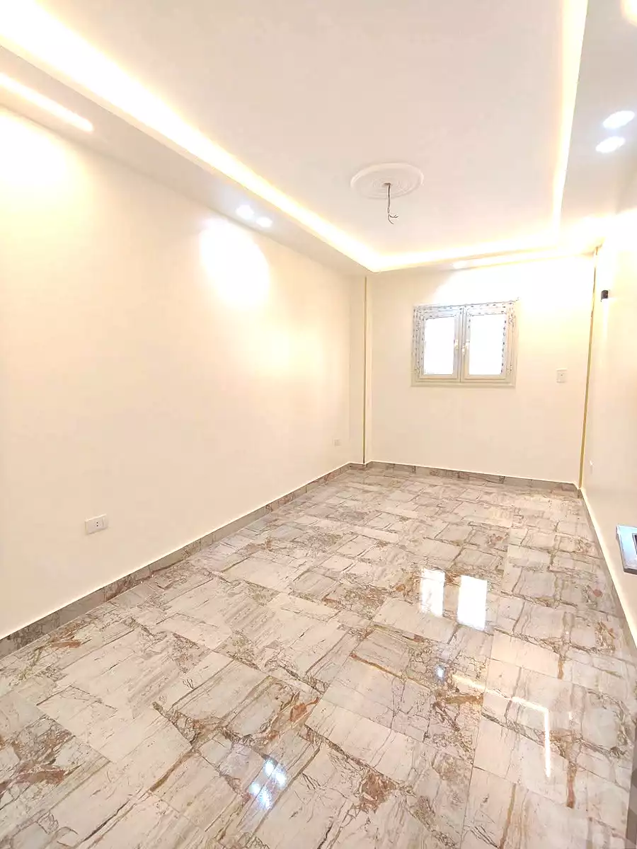 https://aqarmap.com.eg/ar/listing/7143310-for-sale-alexandria-sydy-bshr-sydy-bshr-bhry-khalil-hamada-st