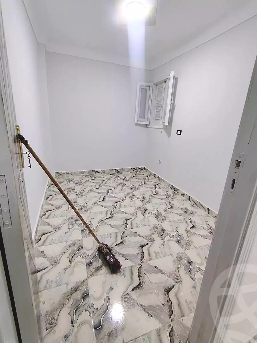 https://aqarmap.com.eg/ar/listing/7143321-for-sale-alexandria-lsywf-el-falki