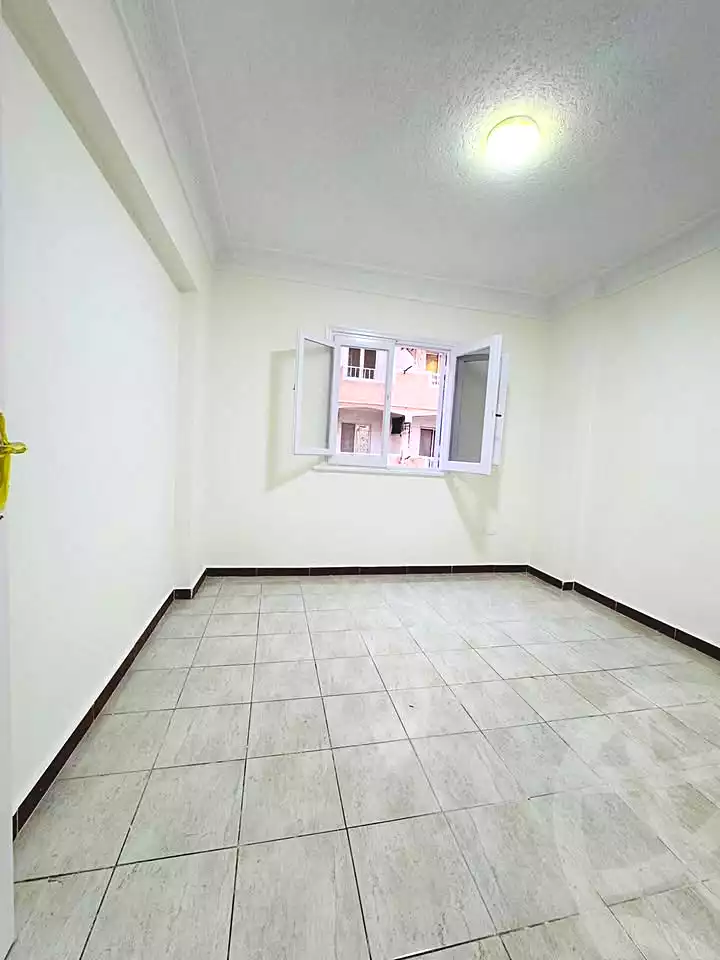 https://aqarmap.com.eg/ar/listing/7143688-for-sale-alexandria-al-agamy-shataa-el-nakheel
