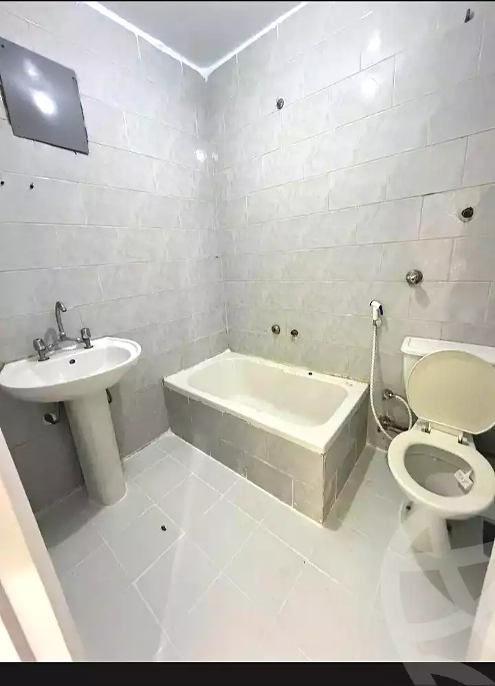 https://aqarmap.com.eg/ar/listing/7143728-for-sale-alexandria-al-agamy-shataa-el-nakheel