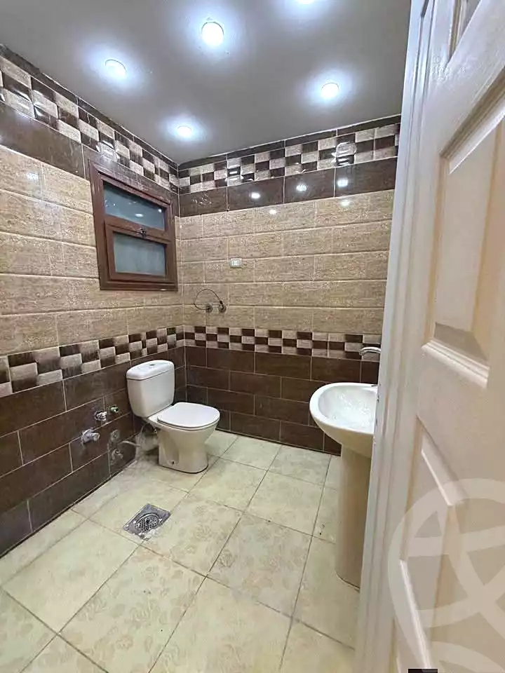 https://aqarmap.com.eg/en/listing/7144312-for-sale-alexandria-lauran-bd-lslm-rf