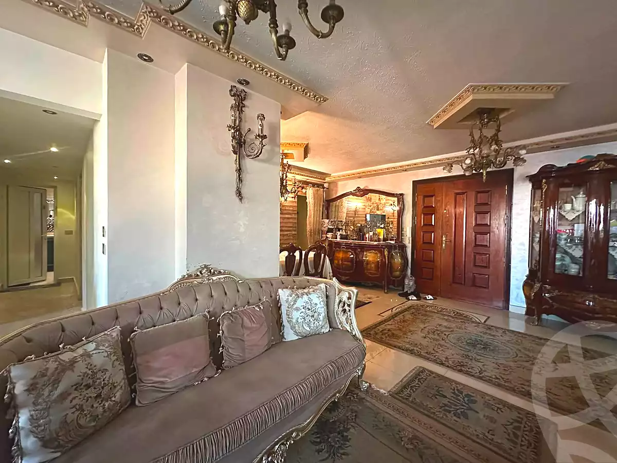 https://aqarmap.com.eg/en/listing/7144708-for-sale-alexandria-camp-cesar