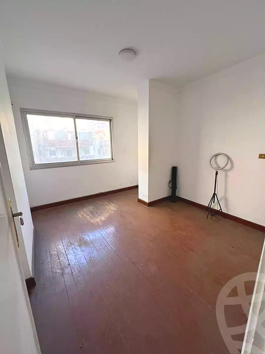 https://aqarmap.com.eg/en/listing/7145180-for-sale-alexandria-fyktwry-shr-jml-bd-lnsr