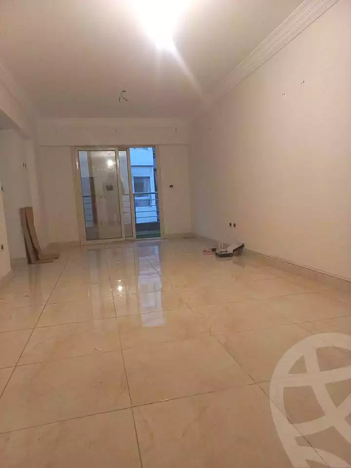 https://aqarmap.com.eg/ar/listing/7144716-for-rent-alexandria-lsywf-el-karma-compound