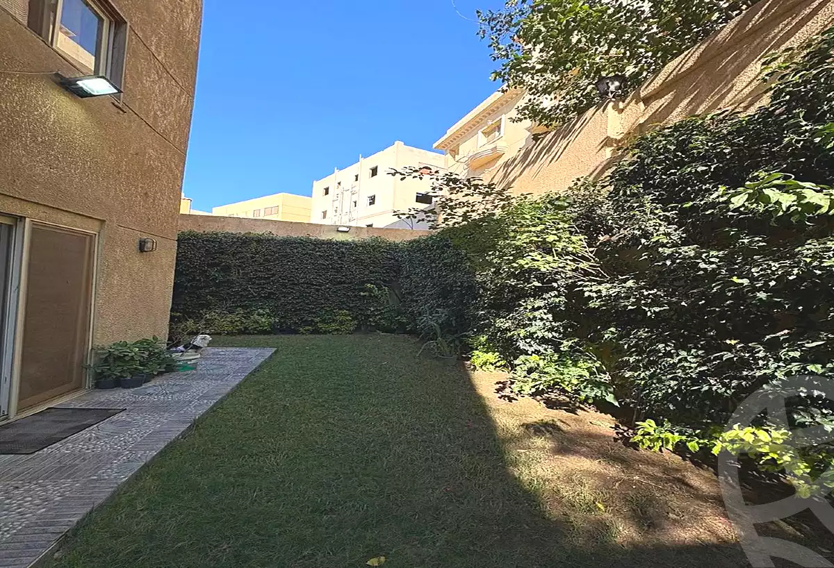 https://aqarmap.com.eg/en/listing/7145712-for-sale-cairo-new-cairo-first-settlement-mhwr-mstfy-kml