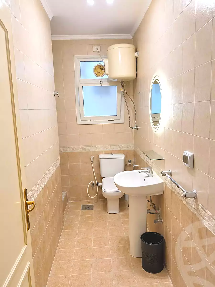 https://aqarmap.com.eg/ar/listing/7145747-for-rent-cairo-new-cairo-lrhb-city-phase-1-ahmed-rami-st