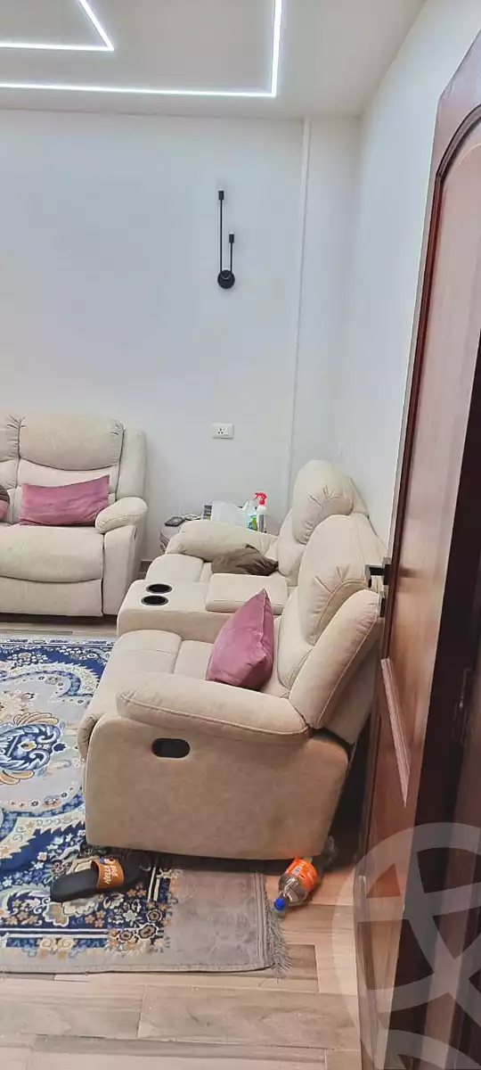 https://aqarmap.com.eg/ar/listing/7145867-for-rent-cairo-el-sheikh-zayed-city-compounds-jn-zyd