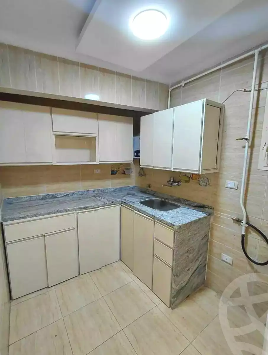 https://aqarmap.com.eg/ar/listing/7146482-for-sale-alexandria-sydy-bshr-sydy-bshr-bhry-shr-mhmwd-l-yswy