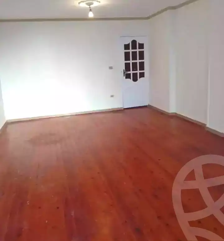 https://aqarmap.com.eg/ar/listing/7146847-for-rent-alexandria-ganaklis